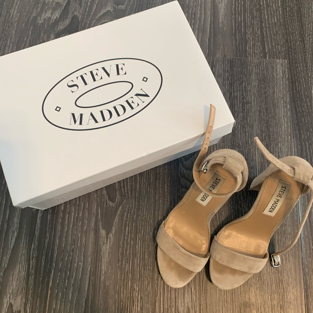 4in Steve Madden nude heels
